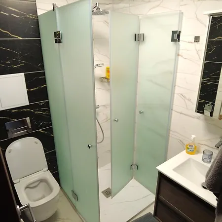 4-bedrooms Luxury Very Close To Lift Μπάνσκο